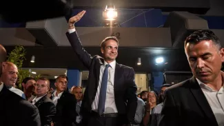 De Tsipras à Mitsotakis, la Grèce est loin, très loin d’être tirée d’affaire De Tsipras à Mitsotakis, la Grèce est loin, très loin d’être tirée d’affaire.