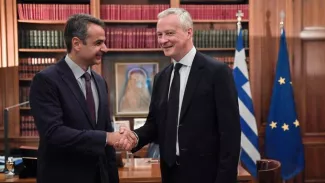 Étape politique pendant les vacances grecques de Bruno Le Maire Étape politique pendant les vacances grecques de Bruno Le Maire.