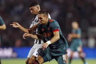 Foot - Grèce : AEK et PAOK dos à dos Foot - Grèce : AEK et PAOK dos à dos.