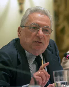 molyviatis