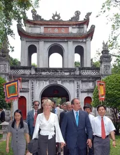 caramanlis hanoi
