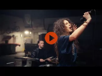 Preview image for the video "Dafné Kritharas - XAPA (Live Session)".