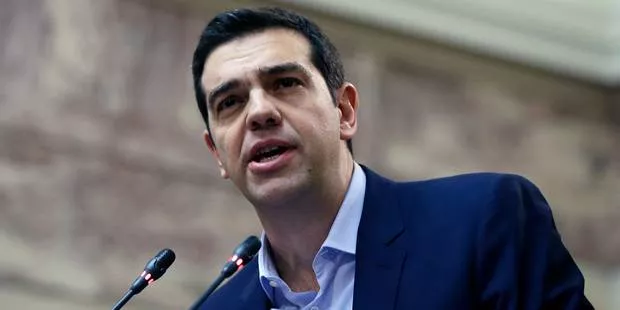 Sous pression, Tsipras tente un rapprochement vers la zone euro.