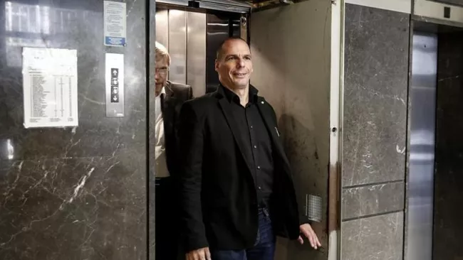 Le ministre des Finances grec agace ses pairs européens par son ton fanfaron


