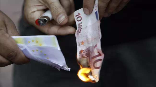 Les billets imprimés par la Banque de Grèce sont acceptés dans toute la zone euro. Crédits photo : © John Kolesidis / Reuters/REUTERS


