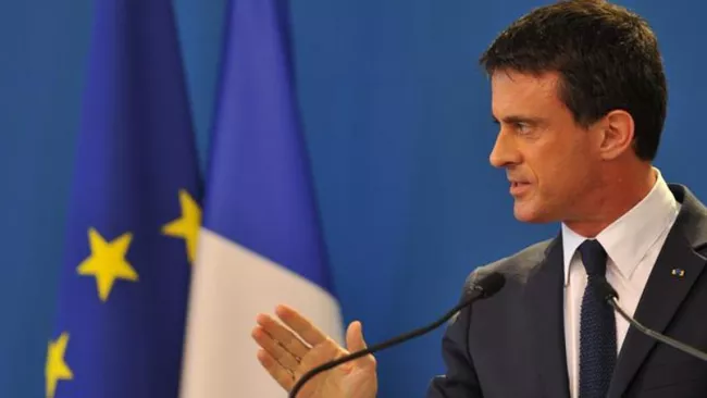 EN DIRECT - La France fera tout pour éviter le Grexit, assure Manuel Valls.