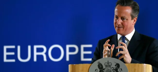 Absent de la zone euro, David Cameron se tient en retrait des discussions sur l'avenir de la Grèce. Crédits photo : DARREN STAPLES/REUTERS


