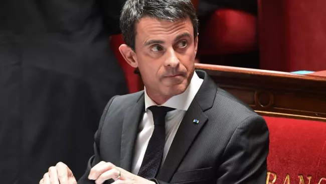 Le premier ministre a entendu les demandes de l'opposition, des écologistes, des communistes et des frondeurs. Crédits photo : STEPHANE DE SAKUTIN/AFP


