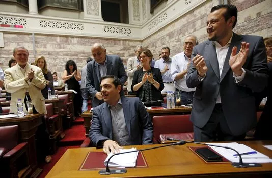 Le premier ministre, Alexis Tsipras, au Parlement, à Athènes.


