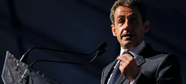 Nicolas Sarkozy n'avait pas même attendu le référendum du 5 juillet pour trancher que le gouvernement grec avait «suspendu de fait, de lui-même, l'appartenance de la Grèce à la zone euro». Crédits photo : GUILLAUME SOUVANT/AFP


