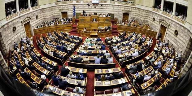 Grèce: Feu vert du Parlement grec à la proposition d'accord avec les créanciers, plusieurs .