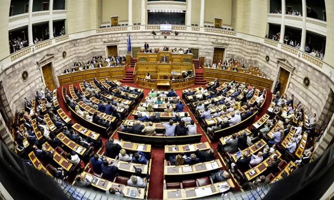 Athènes a accepté lundi matin un accord avec ses créanciers lui permettant de faire appel à un troisième plan d'aide. AFP PHOTO / ANDREAS SOLARO - AFP


