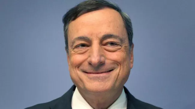 La BCE a décidé de relever le plafond des aides d'urgence accordées aux banques grecques. Crédits photo : DANIEL ROLAND/AFP


