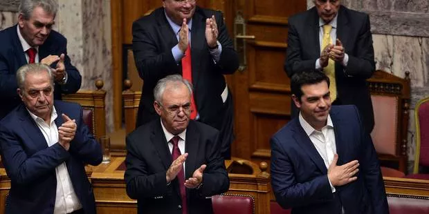 Grèce: le gouvernement Tsipras II investi cette nuit par le parlement.