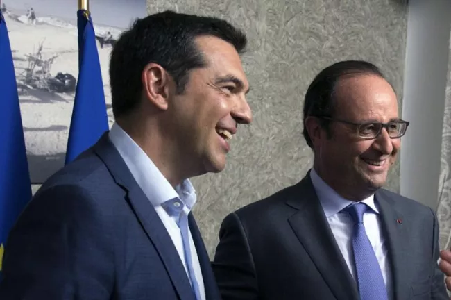 Hollande en Grèce : le pouvoir est content, la population moins.
