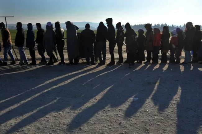 La Grèce, le nouveau camp de rétention pour migrants de l'Union européenne?.