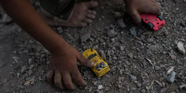 Le calvaire des enfants réfugiés sur l'île de Lesbos.