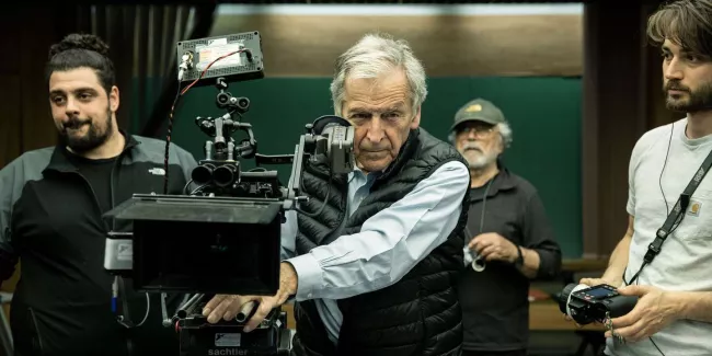 Accueil glacial en Grèce pour « Adults in the Room ».