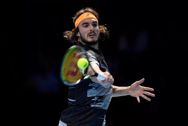 Tennis - Masters : Tsitsipas atomise Zverev et rejoint les demi-finales.