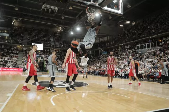 À l'aller, Tonye Jekiri et l'Asvel s'étaient imposés face au Pirée. (N. Luttiau/L'Équipe)


