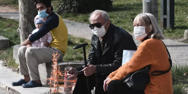 Première infection en Grèce, d'autres morts en France et en Italie: il y a plus de nouveaux cas quotidiens de coronavirus dans le monde qu'en Chine (Mise à jour).