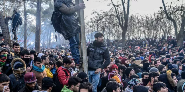 Plus de 13 000 migrants passés par la Turquie repoussés, parfois violemment, par la Grèce à sa frontière.