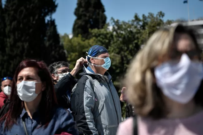 Grèce : manifestation d'enseignants, une première depuis le confinement.