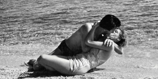 Voyage immobile à Athènes.