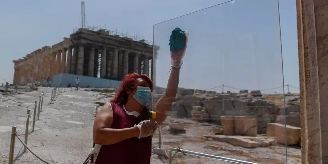 Moins touchée par le coronavirus, la Grèce accueillera à nouveau les touristes à partir du 15 juin.