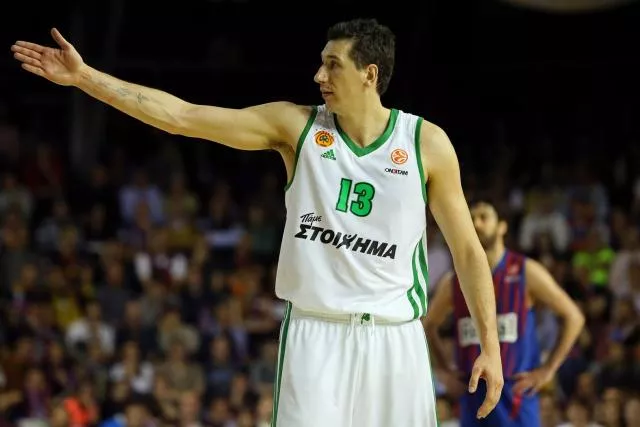 Dimitris Diamantidis sous le maillot du Pana en 2013 contre Barcelone. (Urbanandsport/Cordon/Presse Sports)


