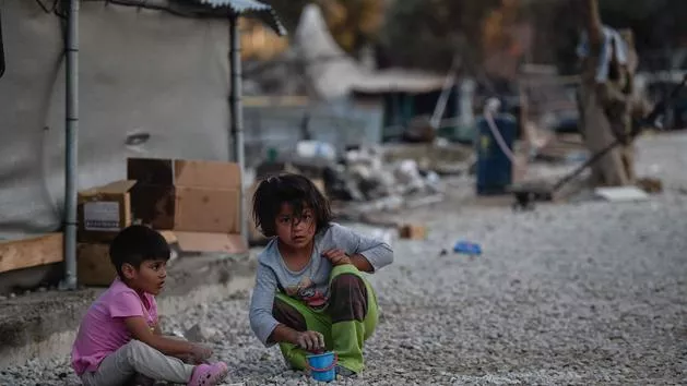 Migration : 250 mineurs vont être transférés des îles vers la Grèce continentale.