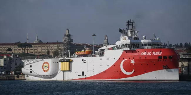 La Turquie ignore l'avertissement des Européens et renvoie son navire Oruç Reis prospecter du gaz au large de la Grèce.