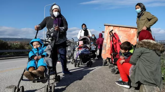 Naufrage d'une embarcation de migrants en Grèce. ELIAS MARCOU / REUTERS


