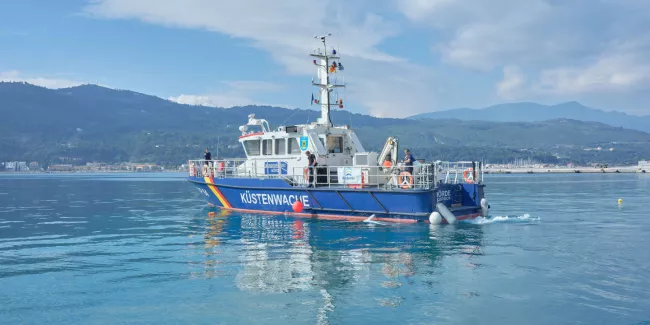 Grèce : à Samos, les refoulements de migrants par les gardes-côtes, un « secret de polichinelle ».