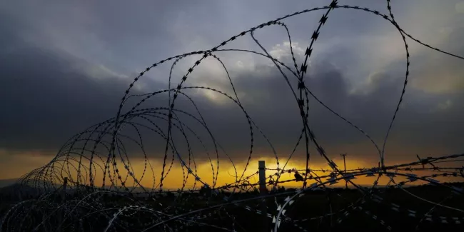 Chypre construit une barrière anti-migrants de 11 kilomètres.