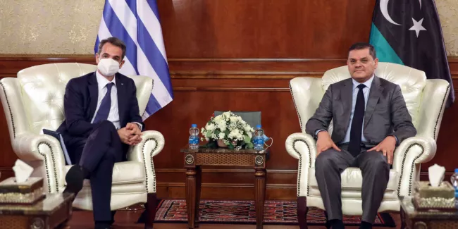 La Grèce tente d’éloigner la Libye de l’influence turque.