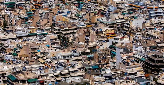 Grèce : un journaliste spécialiste des affaires criminelles tué devant chez lui.