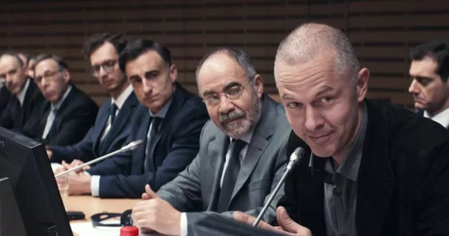 «Conversations entre adultes», une tragédie grecque contemporaine.