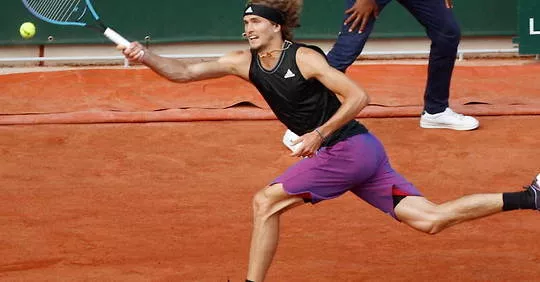 Roland-Garros : Zverev et Tsitsipas au rendez-vous des demi-finales.