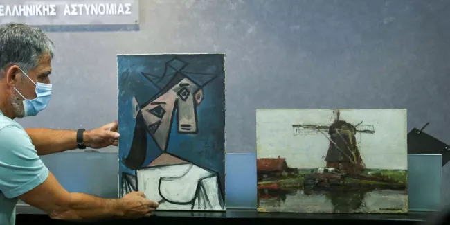 Dix ans après leur vol, un Picasso et un Mondrian retrouvés dans une forêt en Grèce.