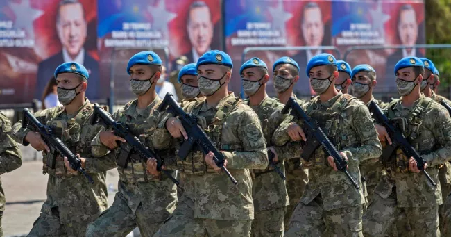 Les espoirs anéantis d’une réunification de Chypre.