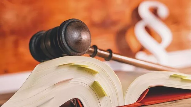 La Grèce va durcir les peines pour les incendiaires et les auteurs d'agressions sexuelles.