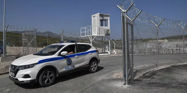 En Grèce, une eurodéputée témoigne du refoulement de réfugiés vers la Turquie.