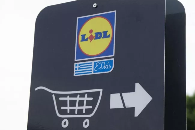 Enseigne Lidl en Grèce. Image d'illustration. PHOTO FRANK RUMPENHORST / DPA / dpa Picture-Alliance via AFP


