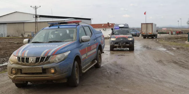 Aux frontières grecques, les réfugiés continuent d’être refoulés.