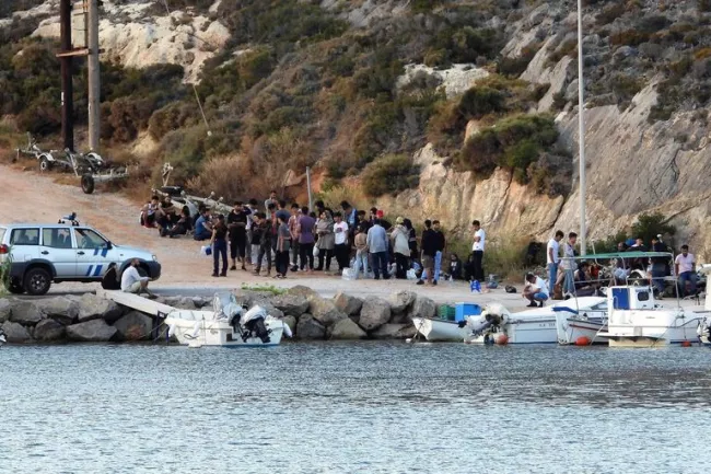 La Grèce a bloqué l'entrée de plus de 150.