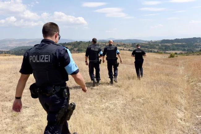 Frontex confirme le sauvetage de 92 migrants à la frontière turco-grecque: "Certains avaient des blessures visibles".