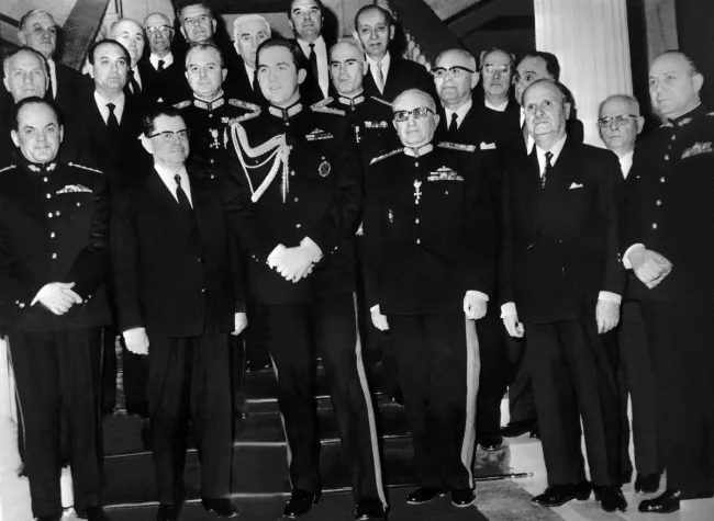 Royauté: L’ancien roi de Grèce Constantin II est mort à 82 ans.