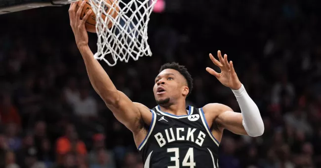 NBA : Giannis Antetokounmpo peut-il rebattre les cartes pour le titre de MVP ?.