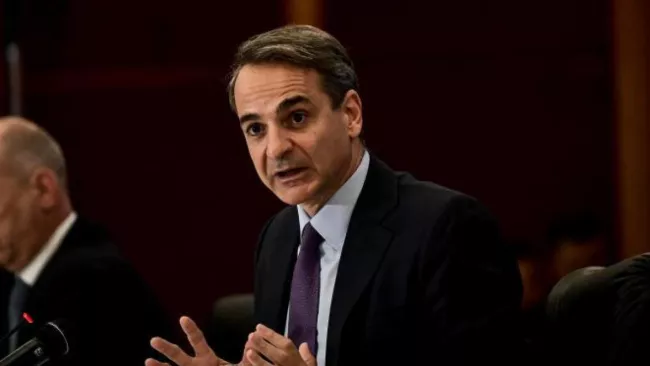 Catastrophe ferroviaire en Grèce: le Premier ministre annonce des élections en mai.